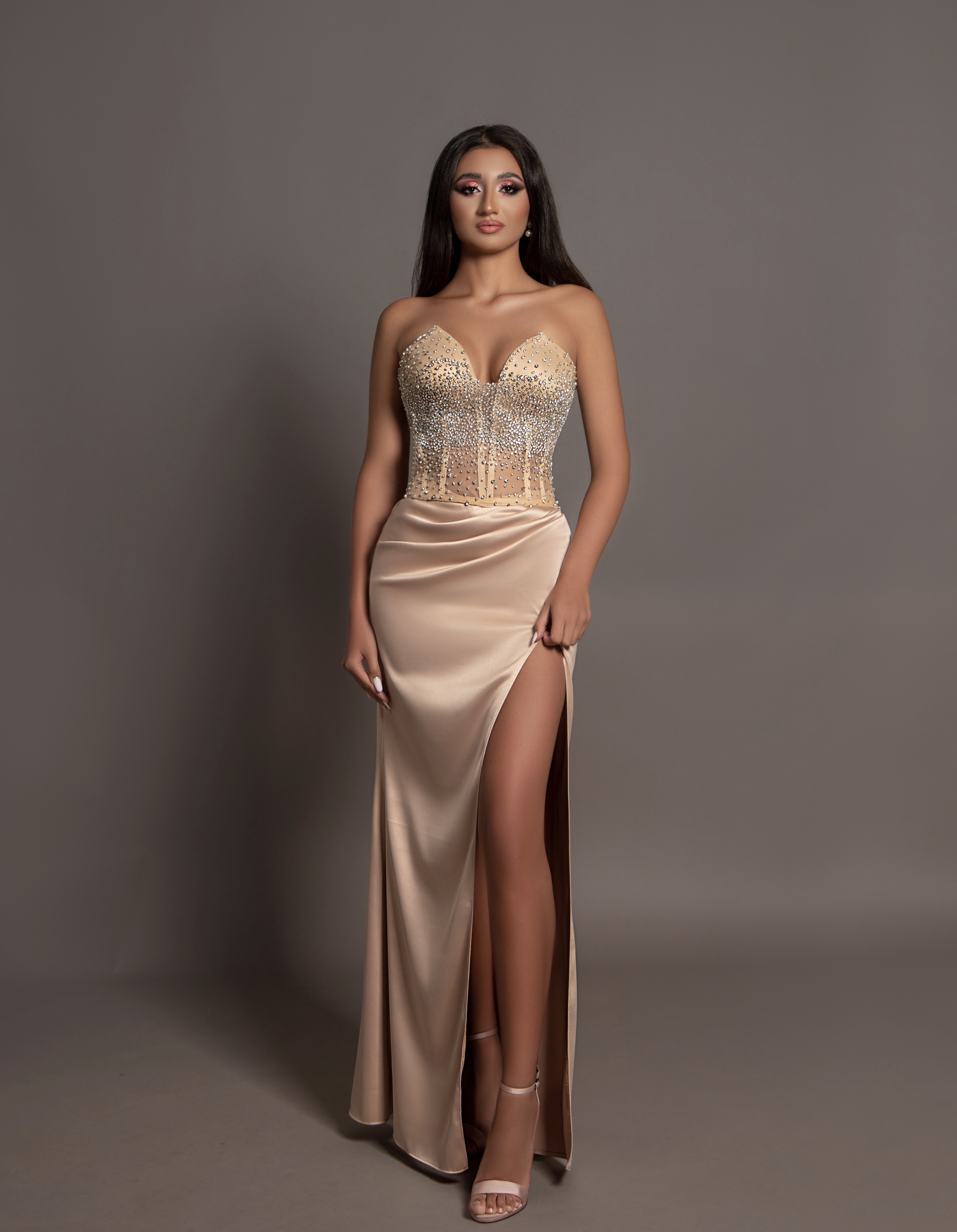 Rochie lunga Isadora bust corset pietre semipretioase